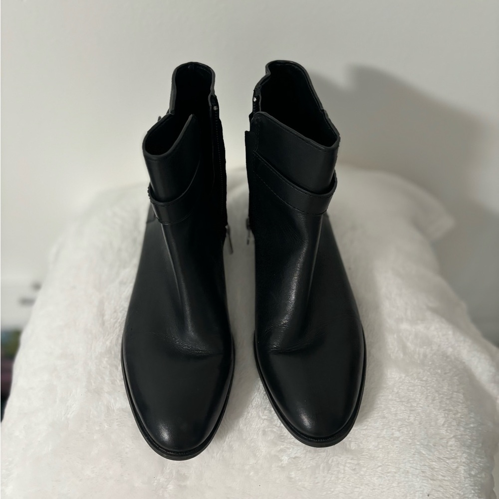 Black boots